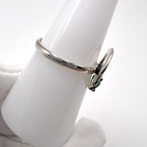 Sale $12 Firm! Sterling Claddagh Ring W/Synthetic Emerald - Picture 4 of 16